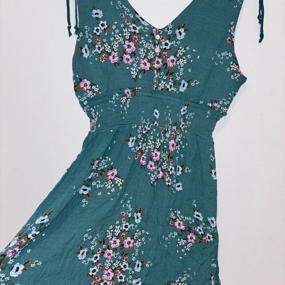 Aeropostale Green Floral Dress - Picture 2 of 4